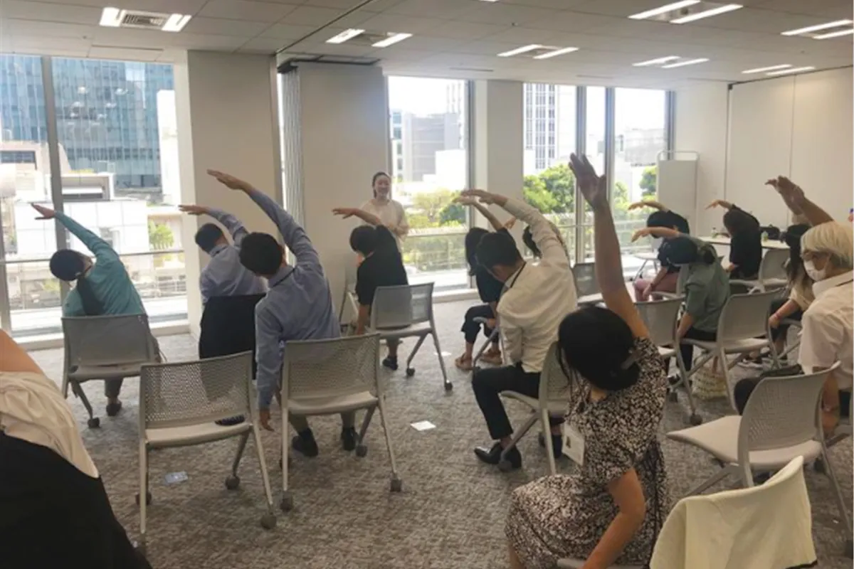 ヨガを活用した健康経営プログラムの実践例